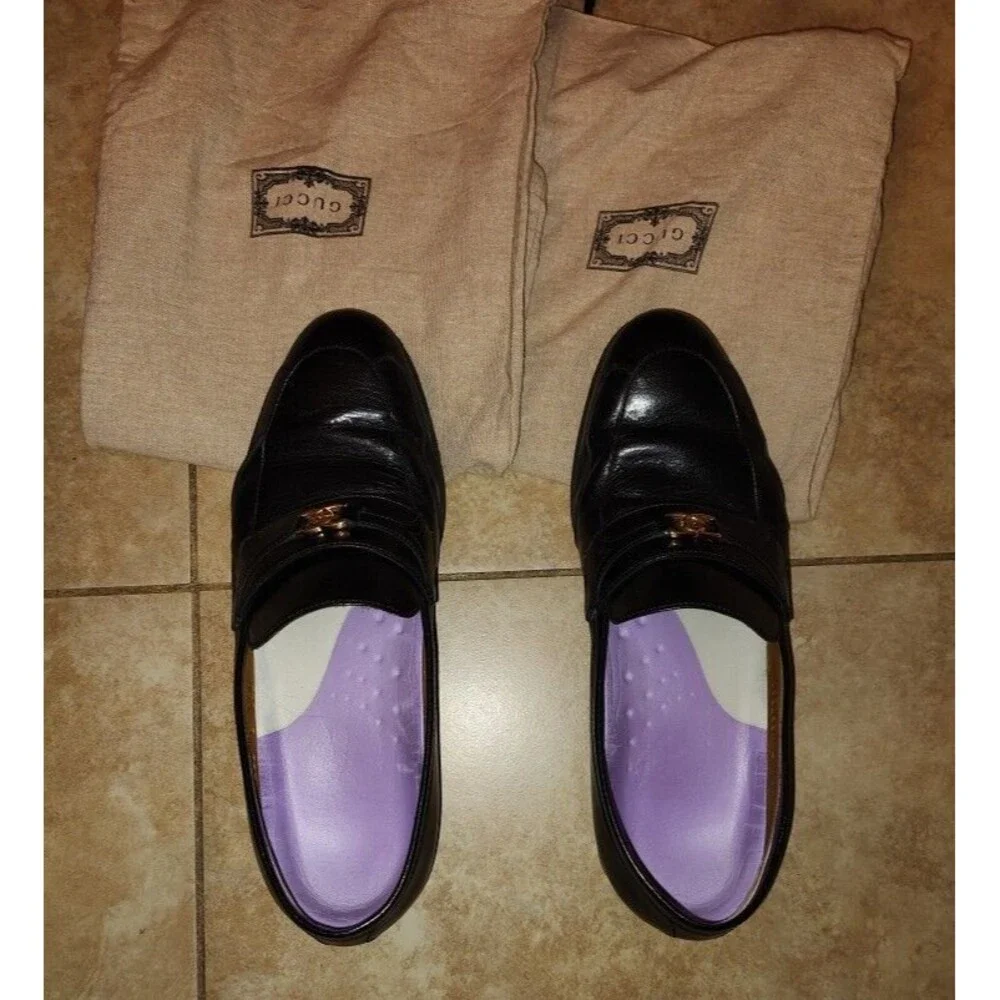 Mens Gucci Black Leather Gold Logo Loafers Mens US Size 6 & 2 additional insoles